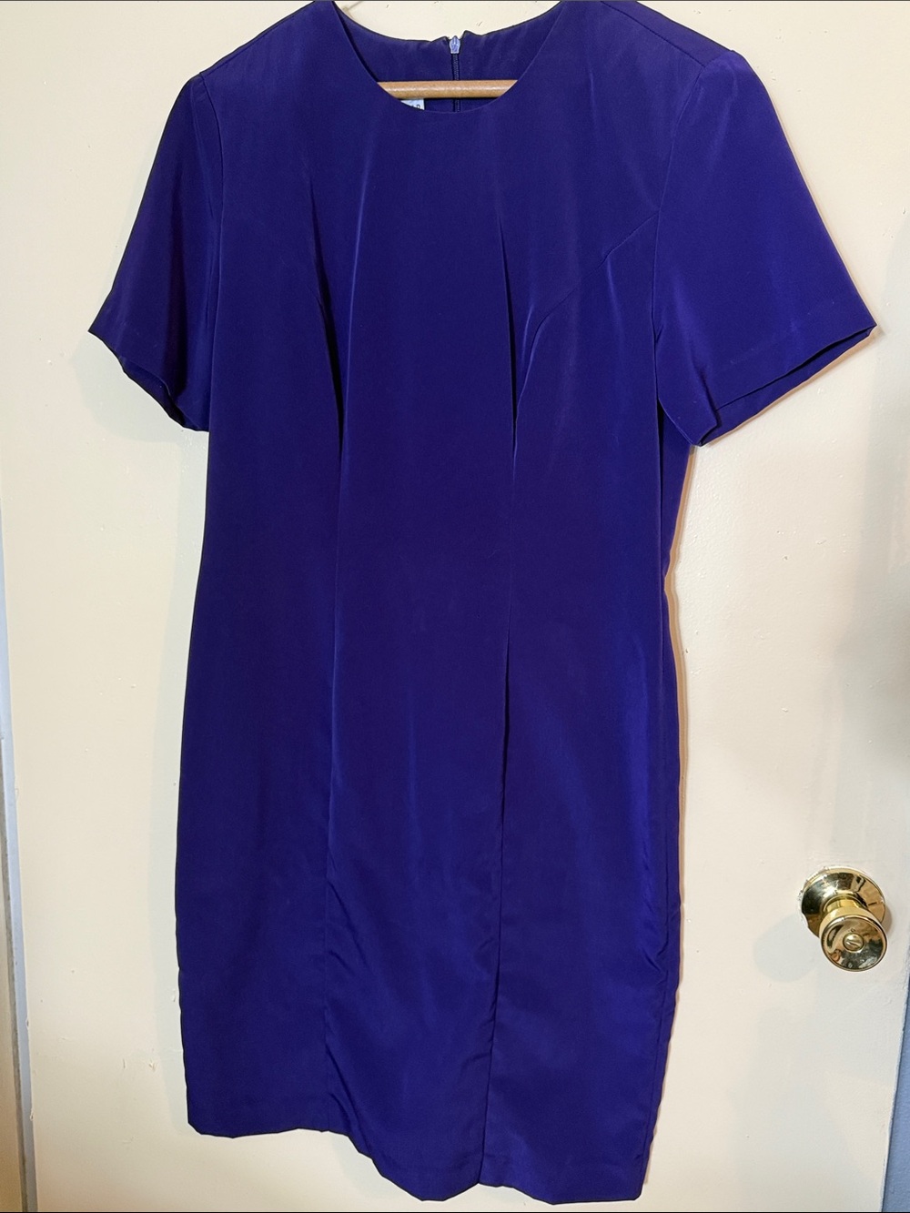 Short-Sleeve Shift Dress in Royal Purple